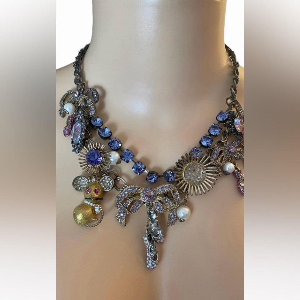 Betsey Johnson Charm chunky Necklace 🩰🐭🪞pearl rhinestones